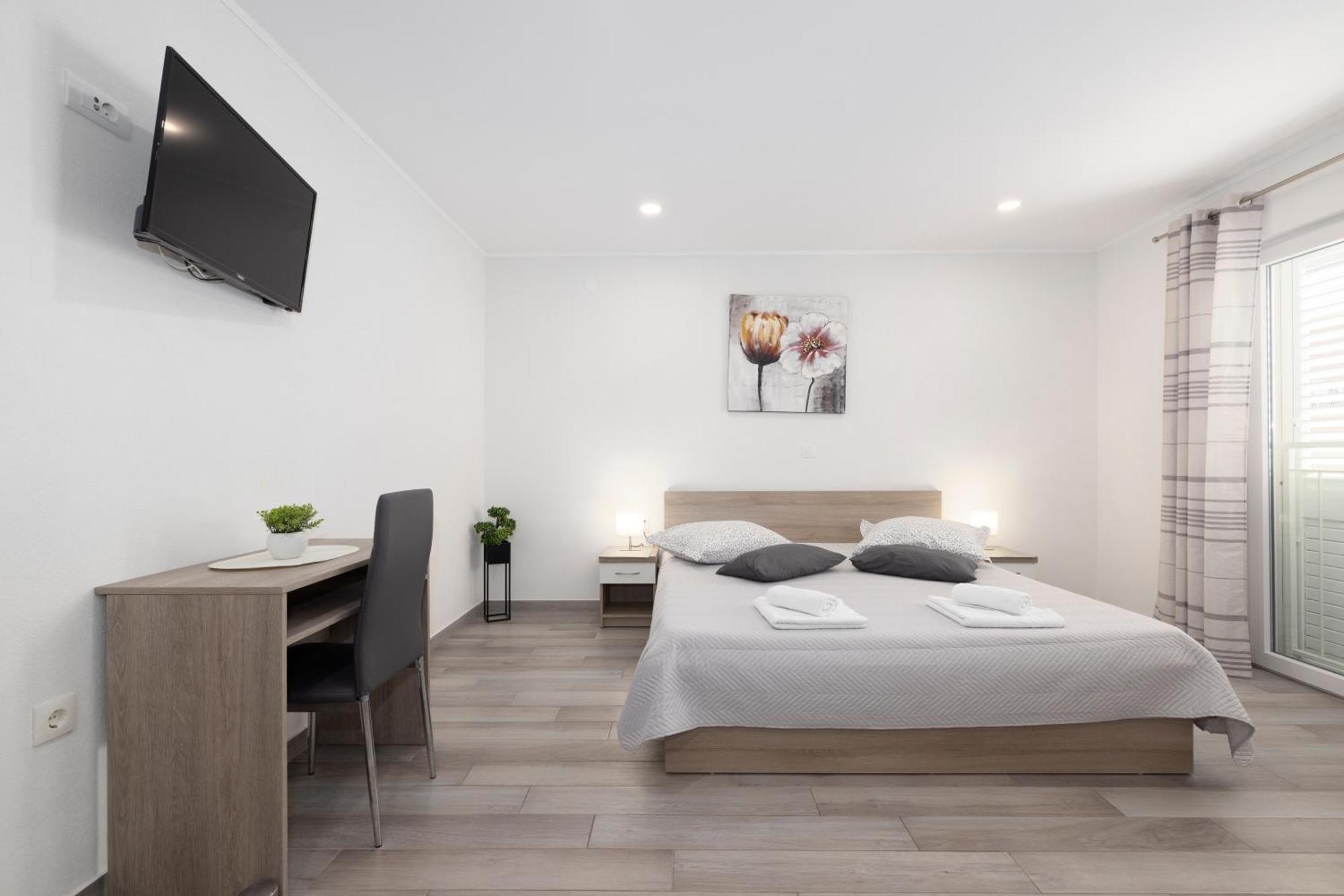 Apartmani Marta Tucepi Ngoại thất bức ảnh
