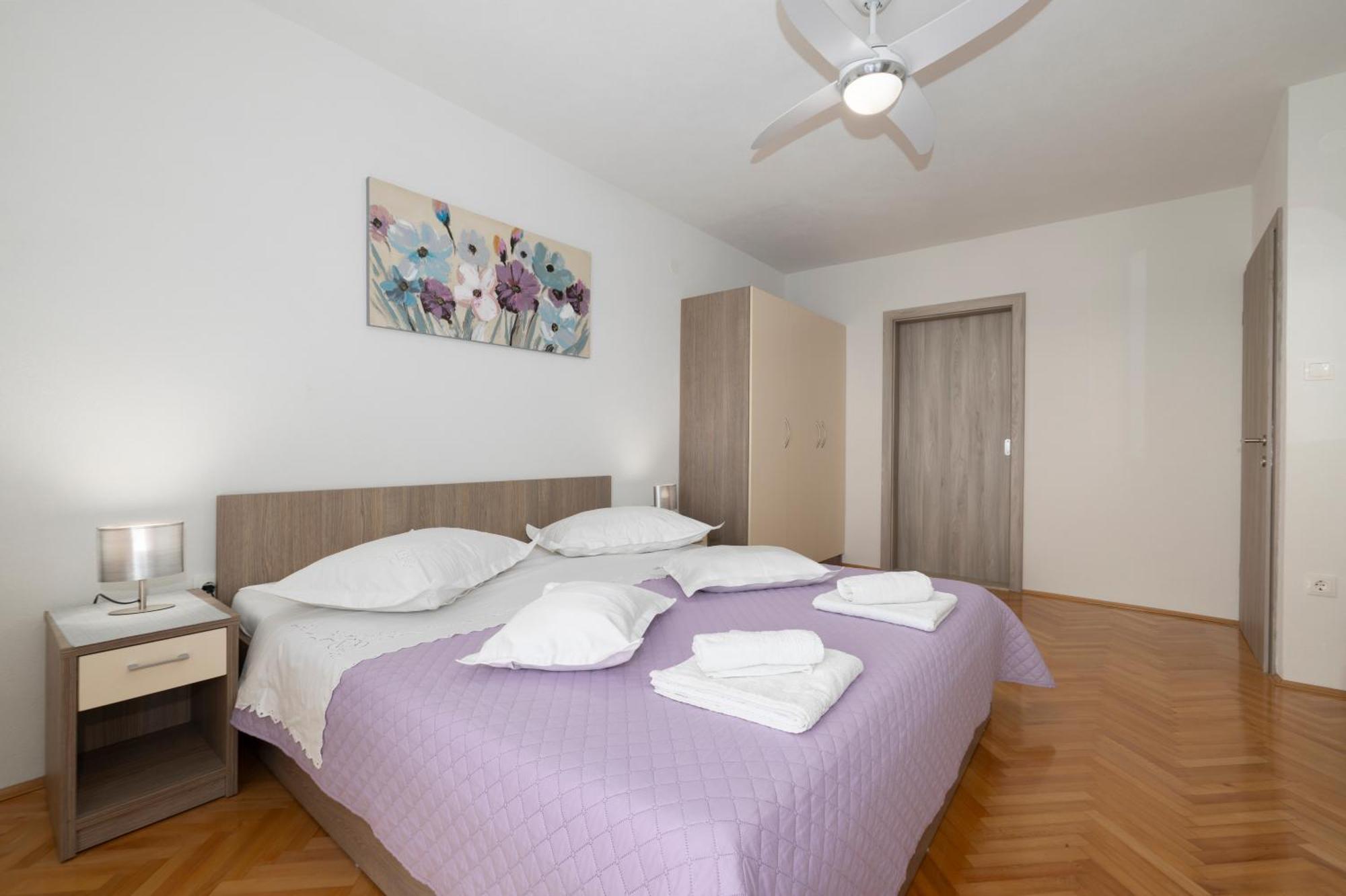 Apartmani Marta Tucepi Ngoại thất bức ảnh